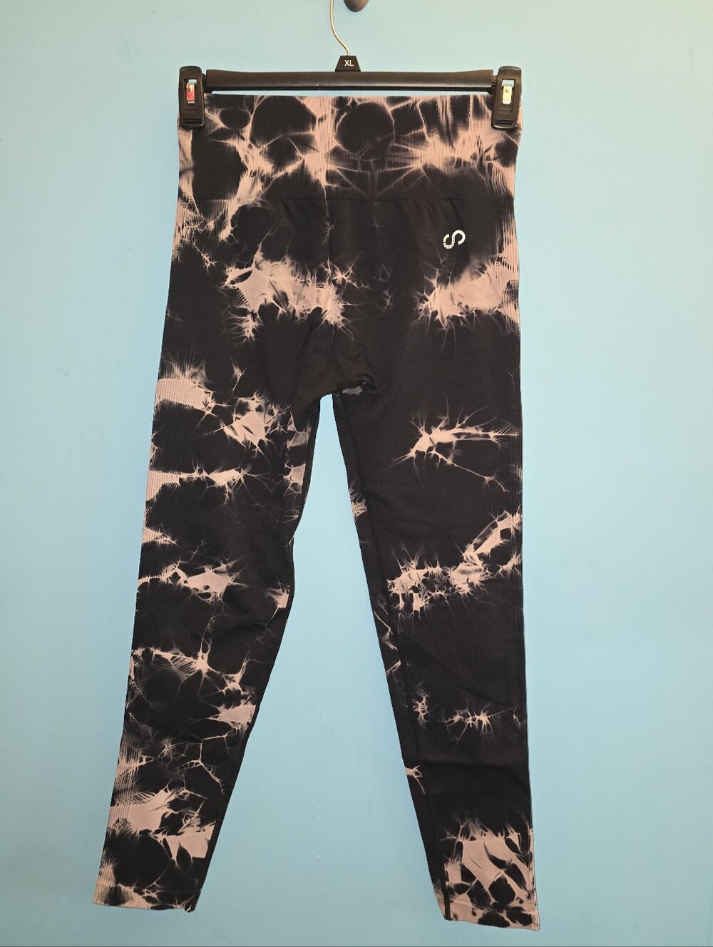 Curves N Combat Boots | Seamless Leggings w/Booty Scrunch | Black